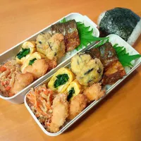 次男弁当&おにぎり|tamagomagomagoさん