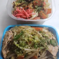 ☆小学生、高校生弁当☆焼きそば、みかん|ｼｮｺﾗさん