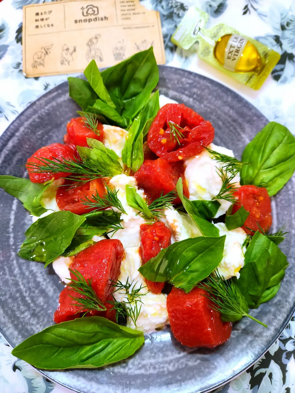 🔷🍅トマト缶で作るカプレーゼ　dancyu🔷|@きなこさん