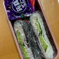 おにぎらずと蒟蒻ゼリー娘さんべんとー| まつさん