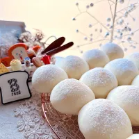 豆乳ちぎりパン 𖠚ᐝ
〜 𝑠𝑜𝑦 𝑚𝑖𝑙𝑘 𝑐ℎ𝑖𝑔𝑖𝑟𝑖 𝑏𝑟𝑒𝑎𝑑. 〜