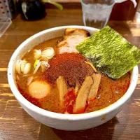 辛辛魚ラーメン　味玉　辛さ普通|マハロ菊池さん