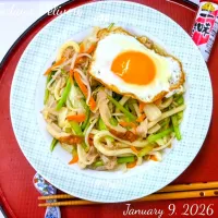 🥢野菜たっぷり焼きうどん🥢| TakeBooさん