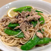 サバ缶と絹さやのパスタ|たけさん