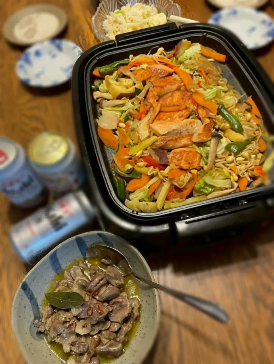 鮭🐟のちゃんちゃん焼きと砂肝のコンフィとカリフラワーの🍋マリネ|fumfumさん