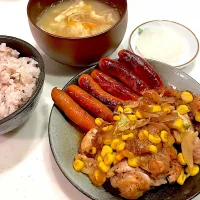 おっさん飯　照り焼きチキン　チョリソー　汁|ひげおやじさん