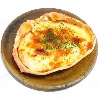 【簡単！蟹身と蟹味噌の甲羅チーズ焼き🎯】|Falco*さん
