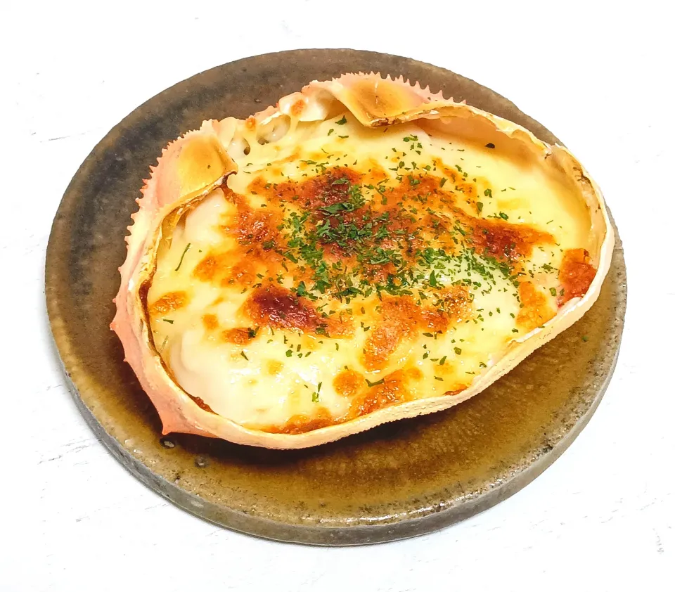 【簡単！蟹身と蟹味噌の甲羅チーズ焼き🎯】|Falco*さん