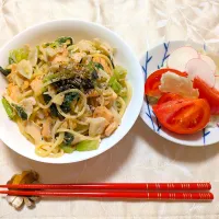 1/9 の夕食　サーモンと小松菜と白舞茸のパスタ|卯月さん