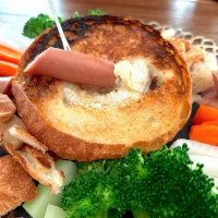 丸ごとカマンベールチーズパンでフォンデュ|n_nさん