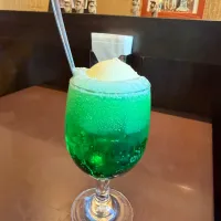 日本で1番美味しいと個人的に想うクリームソーダは、喫茶ルポワール（東武池袋内）のこれなのです。美味しくいただきました。|sniper66さん