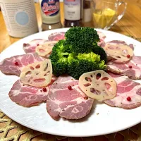 自家製ロースハムサラダ