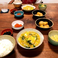 さつまいものツナマヨサラダ、里芋の煮っころがし、餡かけ豆腐、イクラ、黒豆|タロッカ主夫見習いさん