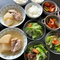 ＊鶏手羽大根＊ナポリタン風ポテト＊サラダ＊|＊抹茶＊さん