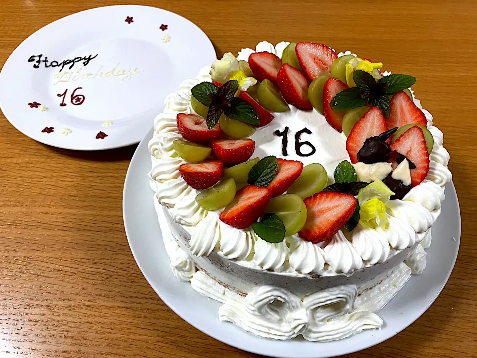 ＊娘ちゃん16歳お誕生日ケーキ🎂🎉＊|＊抹茶＊さん