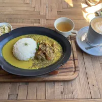 グリーンカレーとラテ|みぃさん