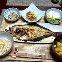 今夜の夕食|ヒロミ🏝🏝🏝🌺🏄🌊🐬🏄‍♀️🏄‍♂️🍹🐠👙🌺さん