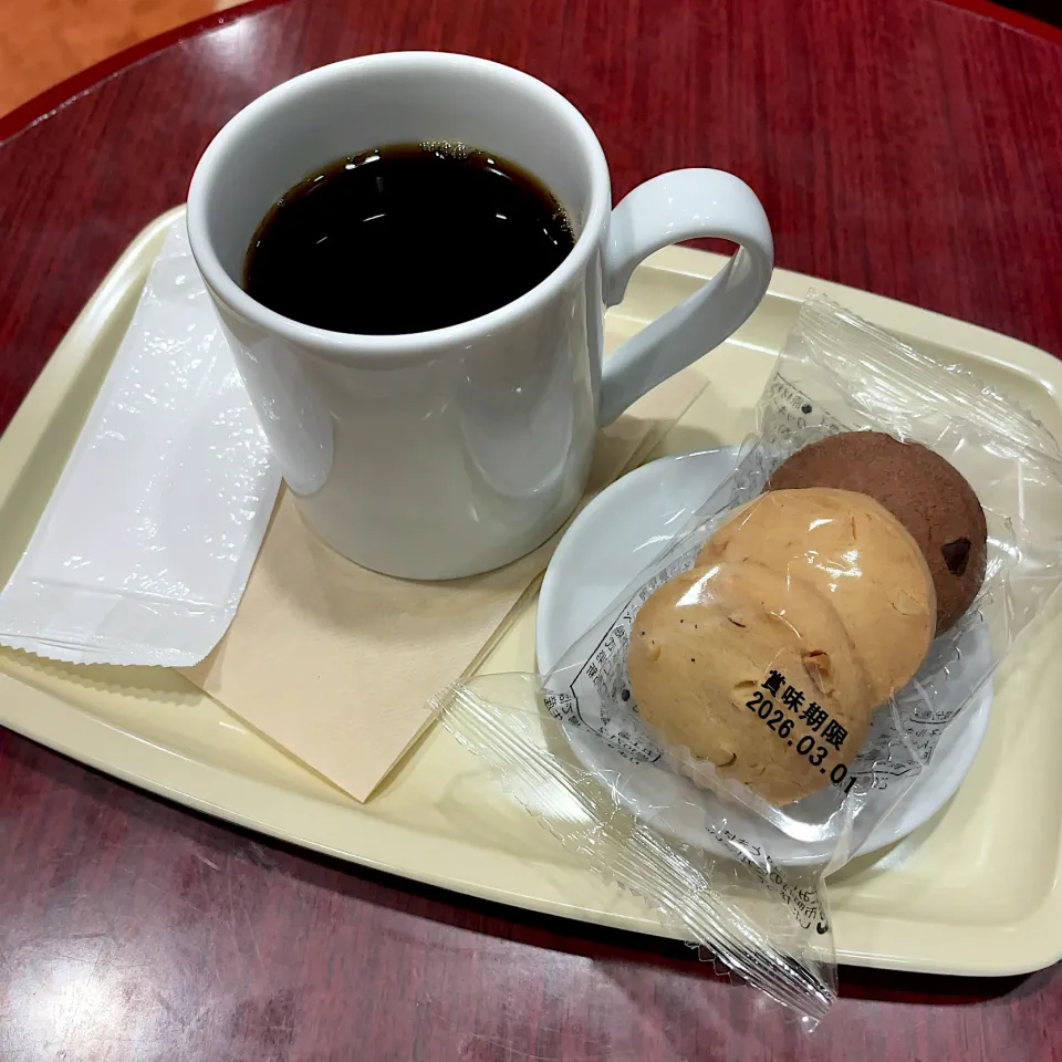 ブレンドコーヒーとクッキー|T. Wonderさん