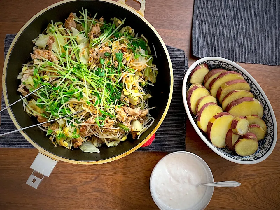 豚の重ね蒸しメインのお夕飯🌛|みーぬさん