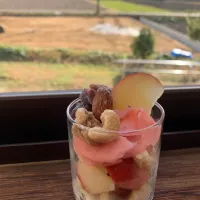 りんごといちごのジェラートミニパフェ|そらまめさん