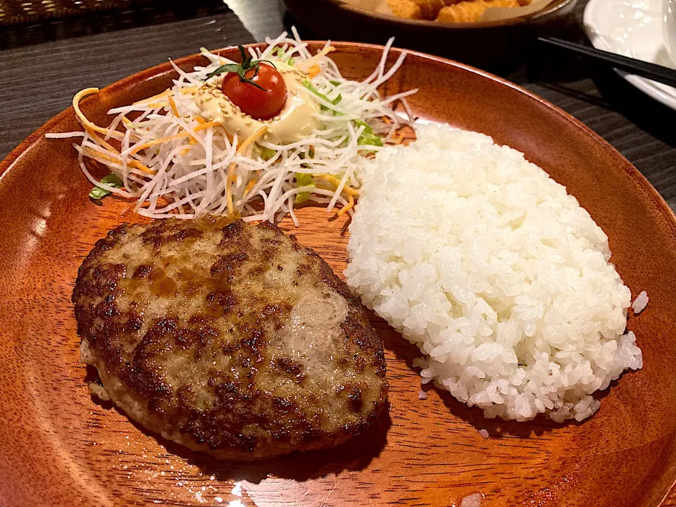 ハンバーグ|はっちぃさん