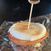 DIYバーガー　ステーキ肉で作ったパティとりんごのハンバーガー|そらまめさん