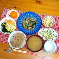 今日の私のお昼ご飯🍚🥢|まゆめろさん