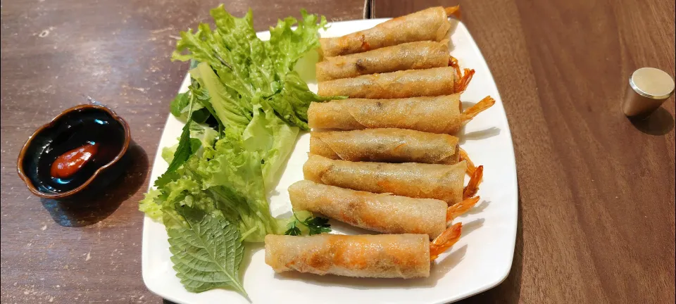 Fried River shrimp wrap 😋🦐😍|🍒lynnlicious🍒さん