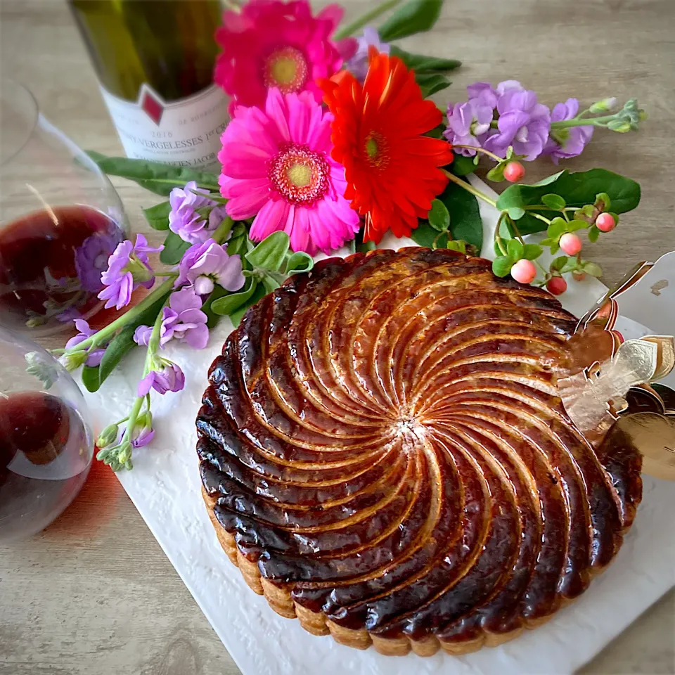 ガレット•デ•ロワとワイン|tukkyさん