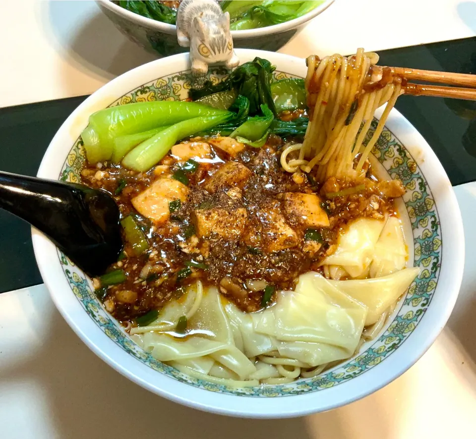 ワンタン入りの痺れる麻婆麺|Takeshi  Nagakiさん