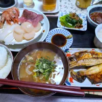 1/9（金）夕食。お刺身。あじのひらき。豚汁。|へいちゃんさん