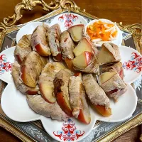 ♪りんごの豚バラ巻き🍎みかんと蕪のピクルス🍊|henryさん