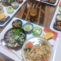 お野菜たっぷりスープ手作り雲呑の夜ご飯です✨|rikako♪。.:＊さん