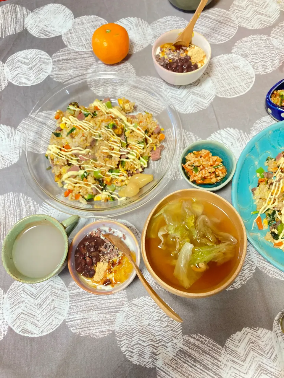 ローストビーフ炒飯♡干しエビとレタスのスープ♡蕎麦湯♡ひきわり納豆キムチ葱♡もりもり豆乳グルト|さくたえさん