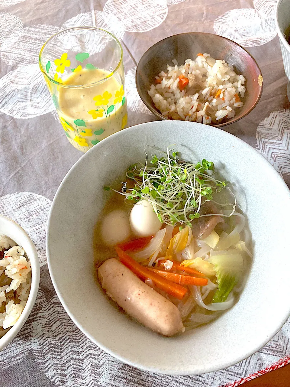 昨日の朝ごはんフォー♡|さくたえさん