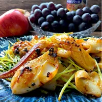 アオリイカと豆苗のケイジャンソース炒め