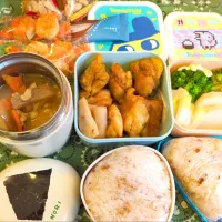 カレー唐揚げ🍙豚汁弁当|まゆみさん