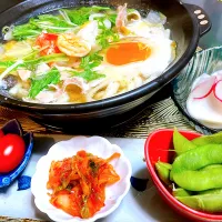 野菜たっぷり鍋焼きうどん🥬|Reikoさん