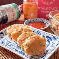 干しエビとパクチーのもちもちはんぺんバーグ～柿のスイチリ風ソース添え～| にゃんぺこさん