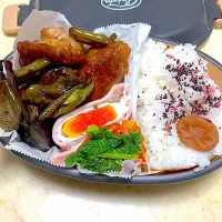 鶏肉と茄子とピーマンお酢炒め|めぐりんさん