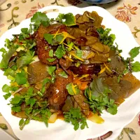 お野菜の上にスペアリブ🍖|Mahinaさん