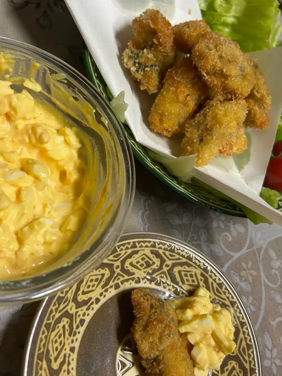 カキフライを自家製たまごたっぷりタルタルソースで|Morito Kamiyaさん