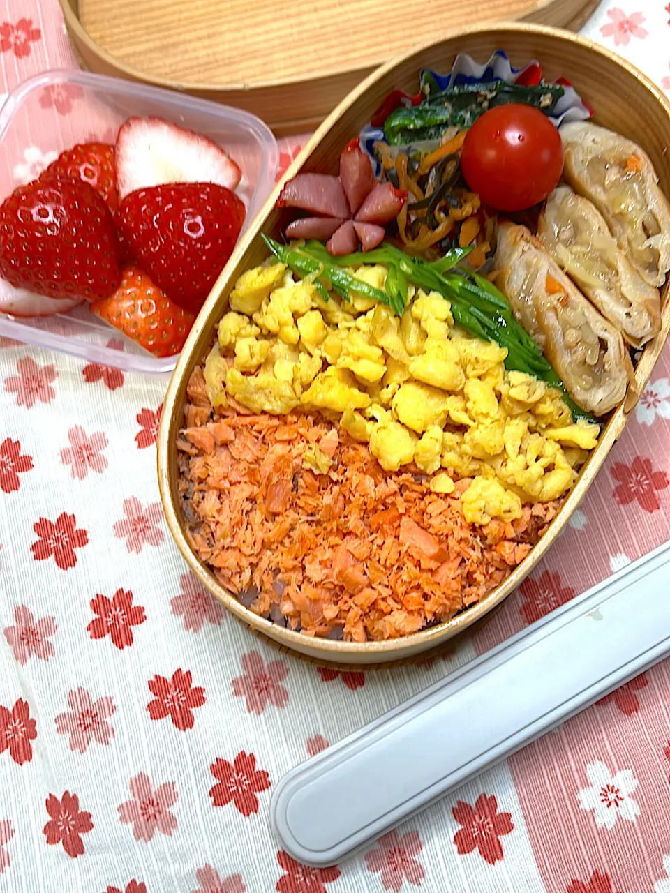 1/15 鮭3色そぼろ弁当|JUNe28さん