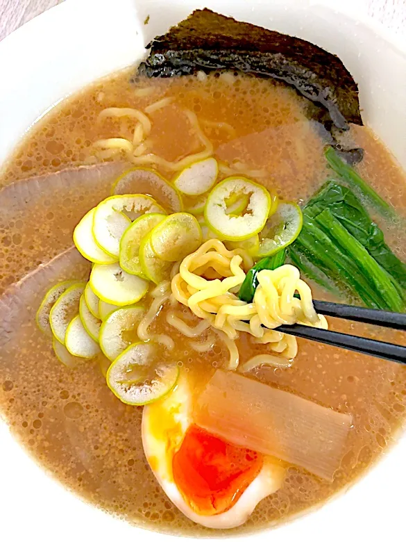 家系風ラーメン|０５ｋさん