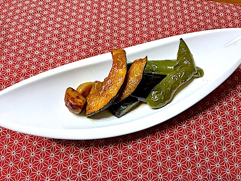 【簡単つまみ】揚げ浸し〜茄子🍆ピーマン🫑カボチャ🎃にんにく🧄|おさむさん