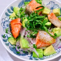 鮭とアボカドの甘酢丼|まゆさん