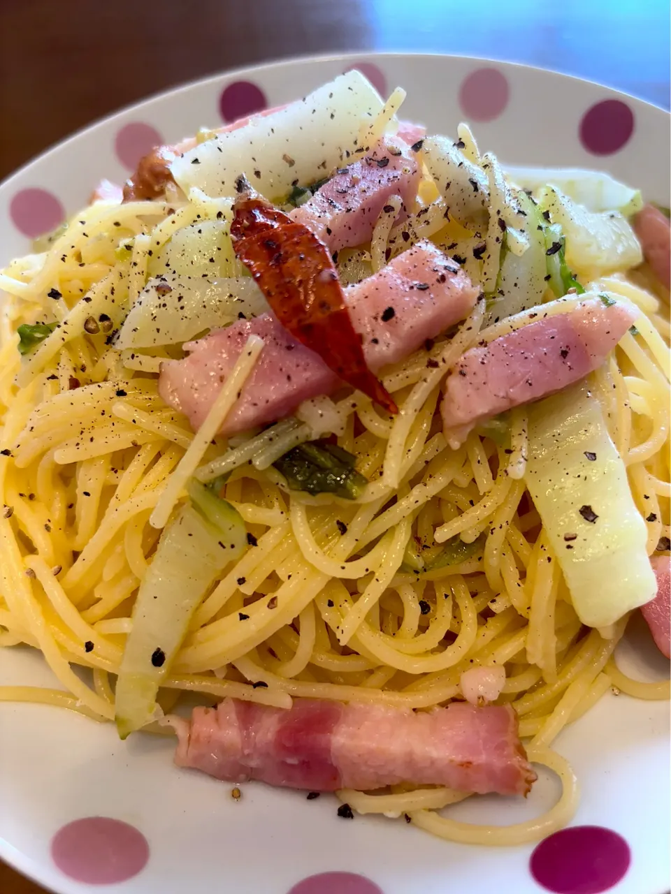 白菜とベーコンのペペロンチーノ風スパゲティ|masaさん