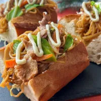 いつかの焼きそばパン🌭|まなまな♡さん