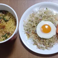 カップ麺とサラダと卵|ナナさん