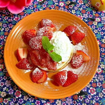 Snapdishの人気料理写真:苺🍓のパンケーキ🥞